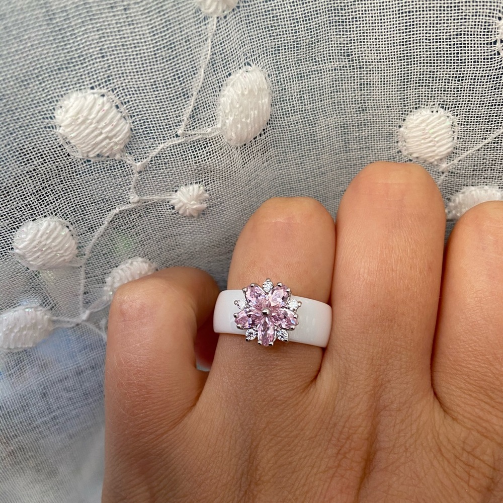 Size 7❗️White ceramic pink zirconia ring - Picture 5 of 8